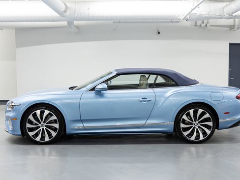 New 2026 Bentley Continental GTC image 4