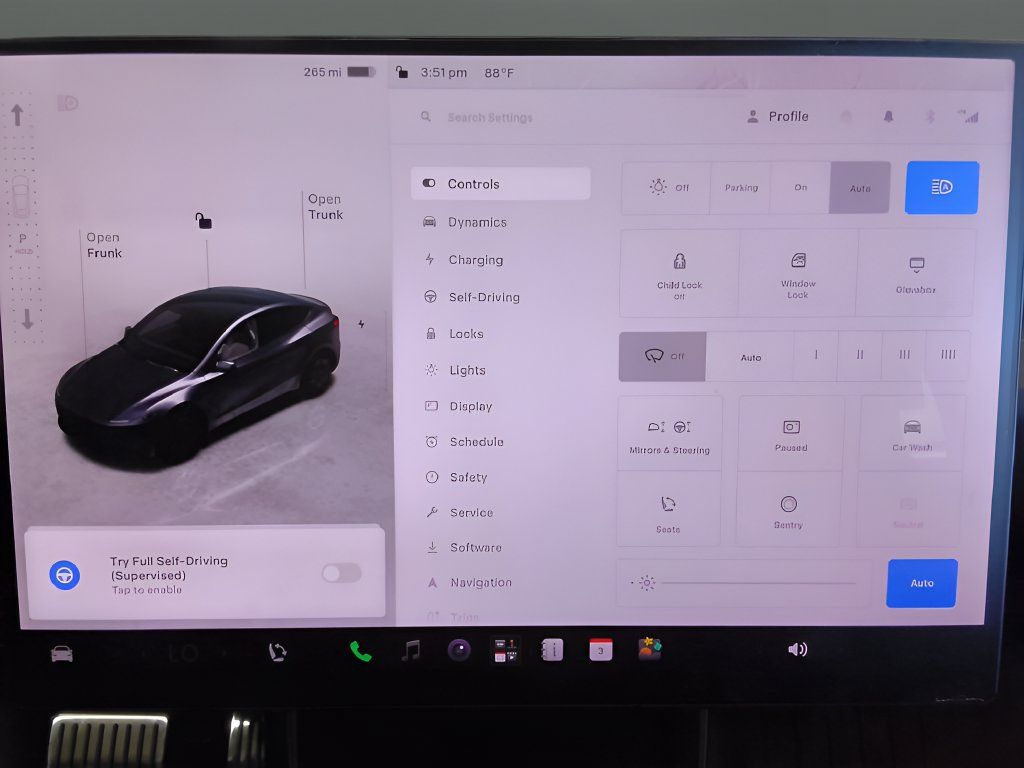 Used 2026 Tesla Model Y 2WD image 19