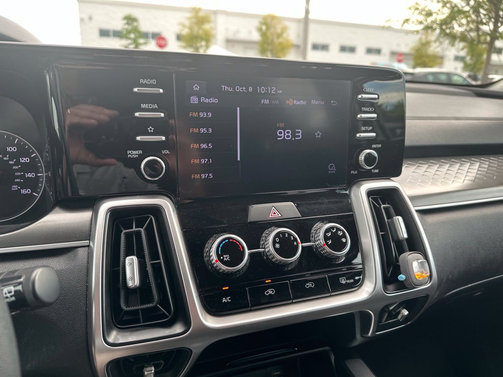 Used 2021 Kia Sorento LX FWD image 17