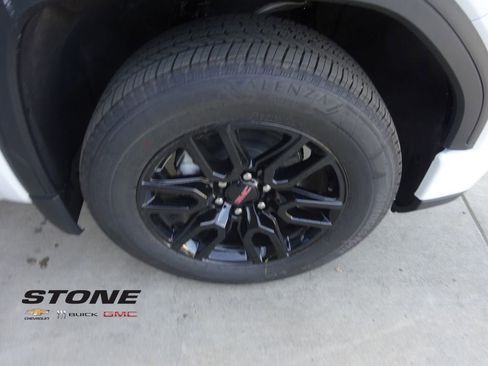 New 2026 GMC Sierra 1500 Elevation w/ Preferred Package RWD image 11