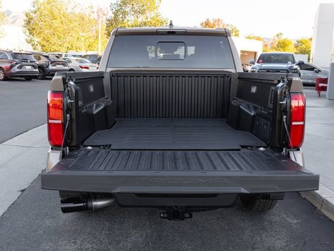 New 2026 Toyota Tacoma TRD Off-Road w/ TRD Off Road Premium Package AWD/4WD image 8
