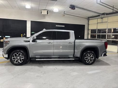 Used 2026 GMC Sierra 1500 SLT w/ SLT Premium Package AWD/4WD image 5