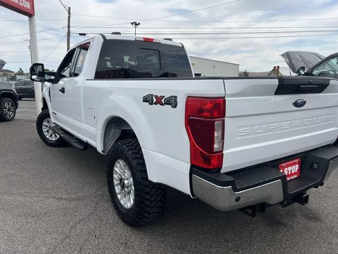 Used 2022 Ford F250 XLT w/ XLT Value Package AWD/4WD image 5