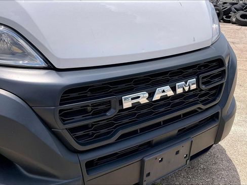 Used 2025 RAM ProMaster 2500 w/ Convenience Group FWD image 30