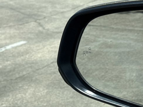 Used 2025 Toyota Tacoma TRD Off-Road image 17