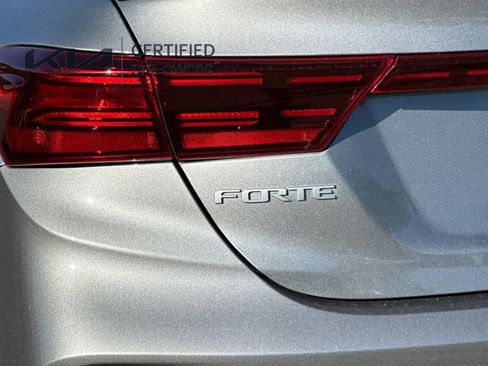 Certified 2024 Kia Forte GT-Line image 27