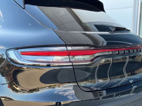New 2026 Porsche Macan image 16