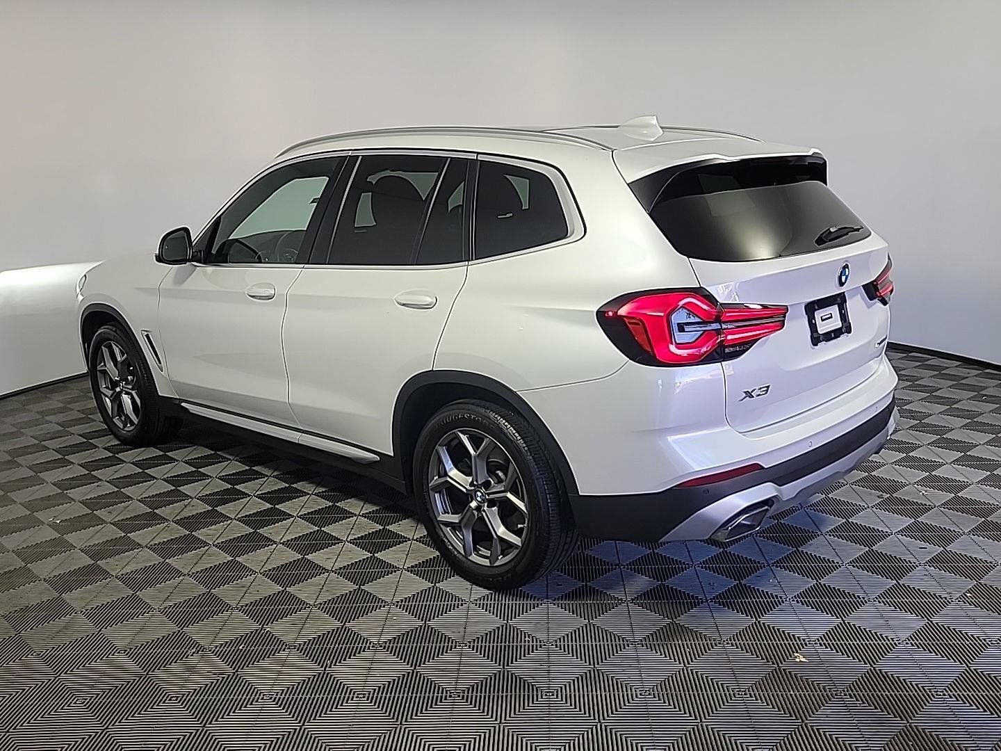 Used 2022 BMW X3 xDrive30i w/ Premium Package 2 AWD/4WD image 10