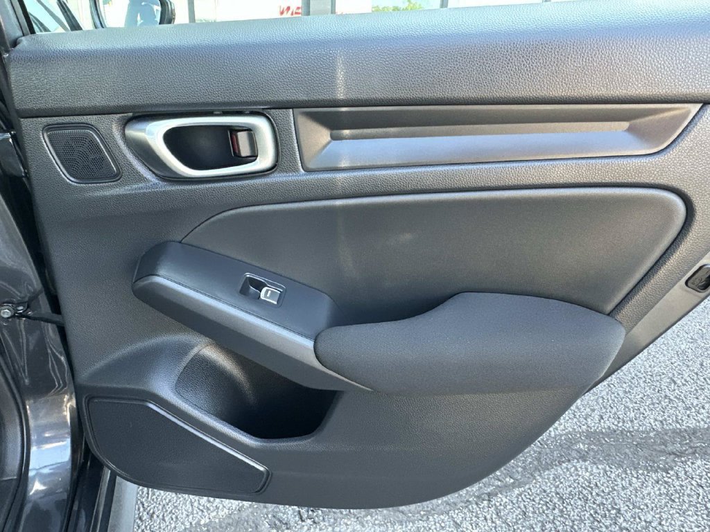 Used 2024 Honda Civic Sport image 34