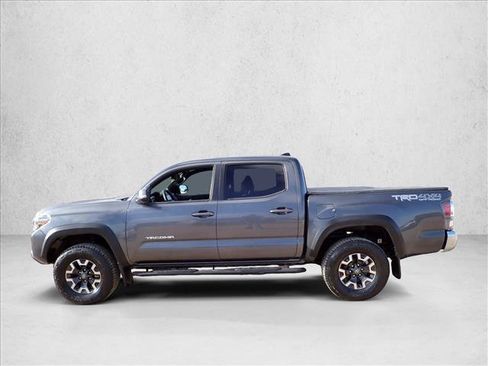 Used 2021 Toyota Tacoma TRD Off-Road image 2