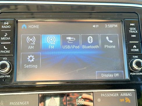 Used 2019 Mitsubishi Outlander SE AWD/4WD image 14