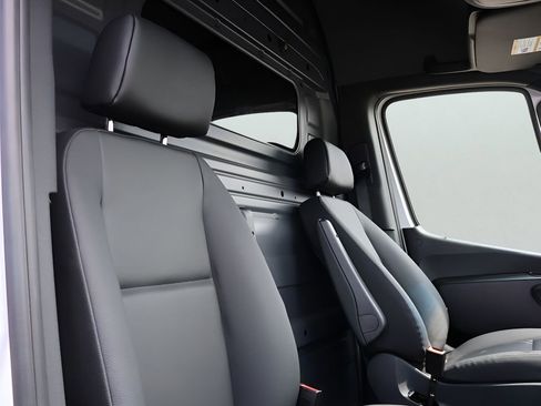 New 2026 Mercedes-Benz Sprinter 2500 image 13