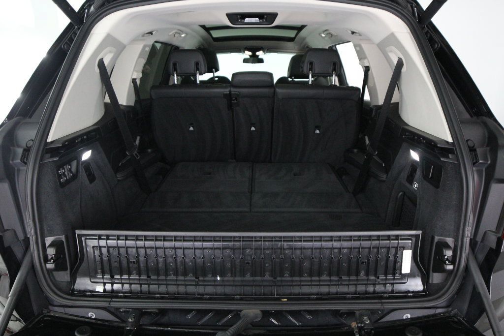 Used 2020 BMW X7 xDrive40i w/ Cold Weather Package AWD/4WD image 40