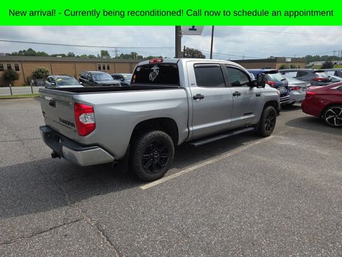 Used 2019 Toyota Tundra SR5 w/ SR5 Upgrade Package AWD/4WD image 5