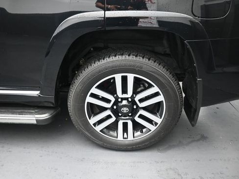 Used 2024 Toyota 4Runner Limited AWD/4WD image 15