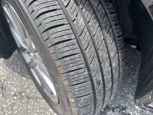 Used 2024 MAZDA MAZDA3 s image 28