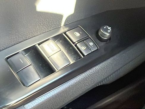 Used 2026 Toyota Camry LE w/ Convenience Package FWD image 18
