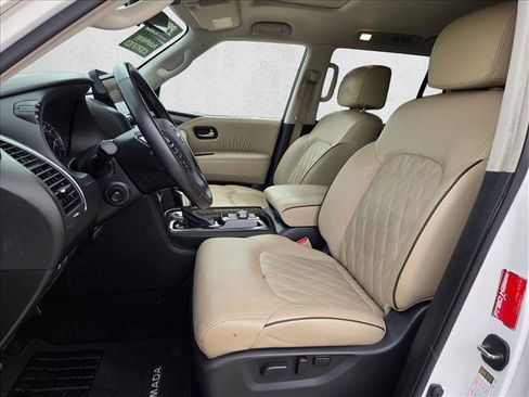 Used 2023 Nissan Armada Platinum w/ Captain's Chairs Package RWD image 16
