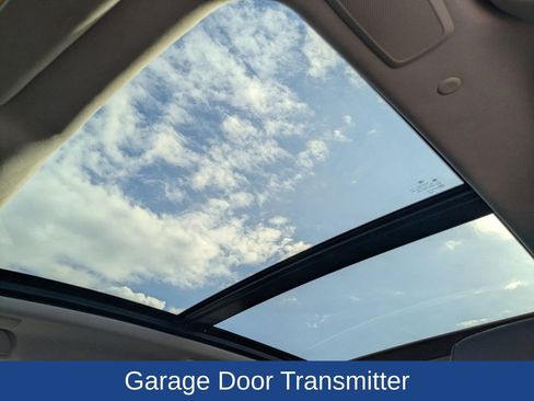 Used 2024 Acura RDX w/ Technology Package image 17