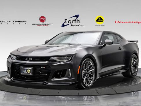 Used 2018 Chevrolet Camaro ZL1 RWD image 1
