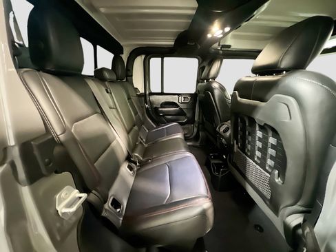 Used 2021 Jeep Gladiator Rubicon image 19