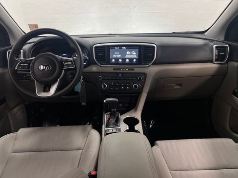 Used 2022 Kia Sportage LX image 14