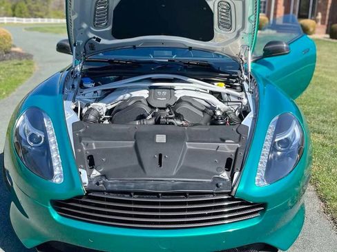 Used 2015 Aston Martin DB9 Coupe image 26