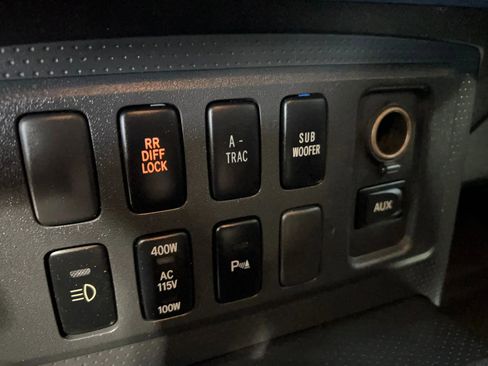 Used 2007 Toyota FJ Cruiser 4WD image 26