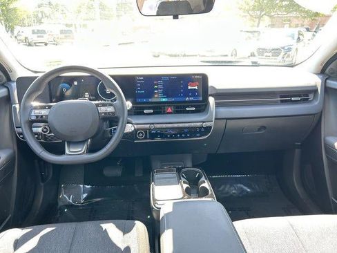 New 2025 Hyundai Ioniq 5 SE image 45