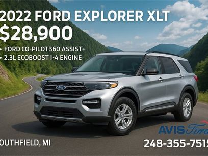 Used 2022 Ford Explorer XLT w/ Equipment Group 202A