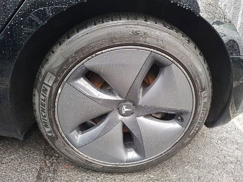 Used 2020 Tesla Model 3 Standard Range Plus image 6