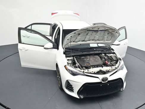 Used 2019 Toyota Corolla SE FWD image 25