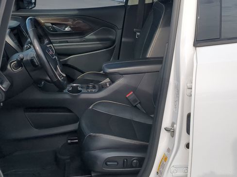 Used 2020 GMC Terrain Denali w/ GMC Pro Grade Package image 11