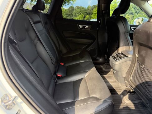 Used 2018 Volvo XC60 T6 Inscription w/ Convenience Package AWD/4WD image 39