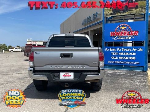 Used 2021 Toyota Tacoma TRD Off-Road AWD/4WD image 5