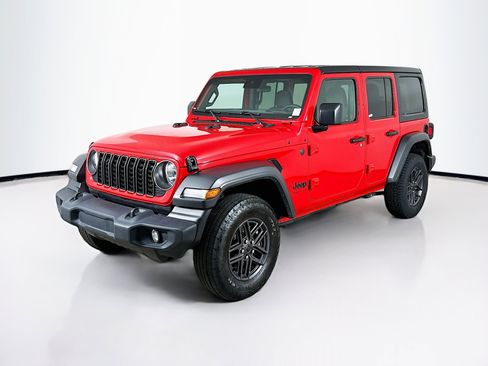 Used 2025 Jeep Wrangler Sport S image 3