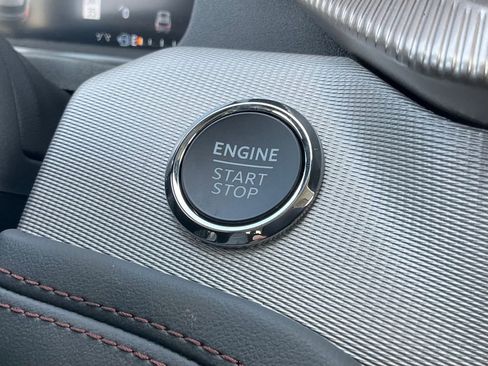 New 2026 Ford Explorer Active w/ Active Comfort Package image 21