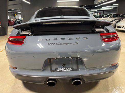 Used 2018 Porsche 911 Carrera 4S w/ Sport Chrono Package AWD/4WD image 9