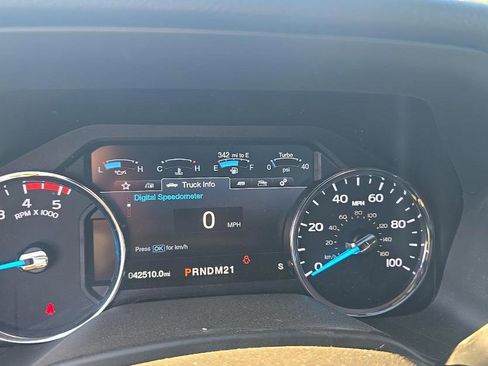 Used 2019 Ford F250 Lariat w/ Lariat Ultimate Package AWD/4WD image 12