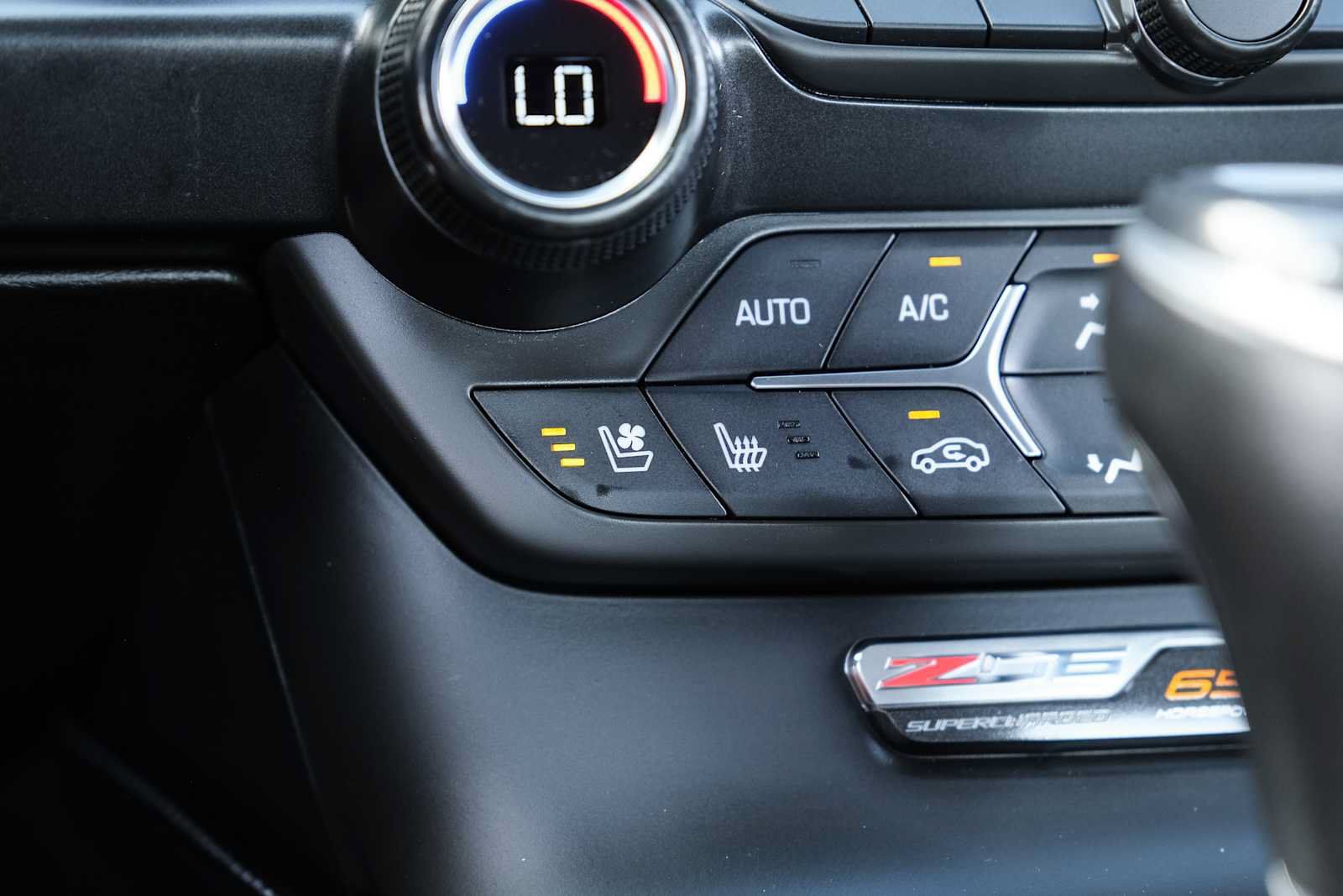 Used 2016 Chevrolet Corvette Z06 w/ 2LZ Preferred Equipment Group RWD image 37