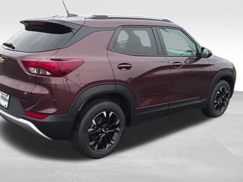 Certified 2023 Chevrolet TrailBlazer LT w/ Convenience Package FWD image 13