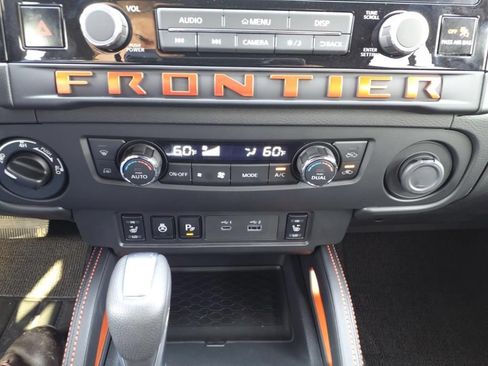 Certified 2025 Nissan Frontier PRO-4X w/ Pro Convenience Package AWD/4WD image 14
