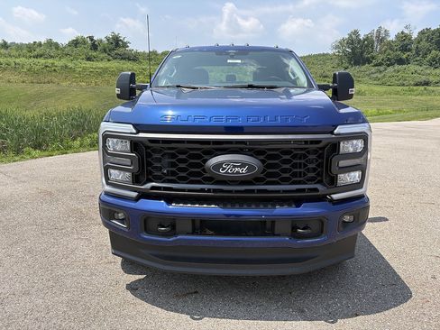 New 2026 Ford F250 XL w/ STX Appearance Package AWD/4WD image 8