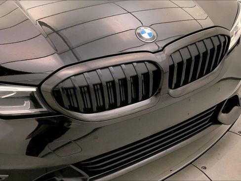Used 2022 BMW 330i xDrive Sedan w/ Premium Package image 29
