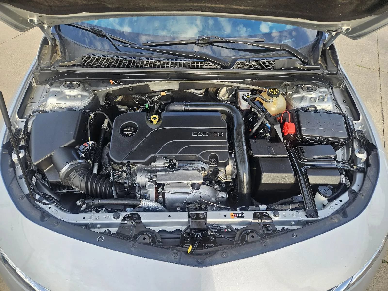 Used 2022 Chevrolet Malibu LT FWD image 18