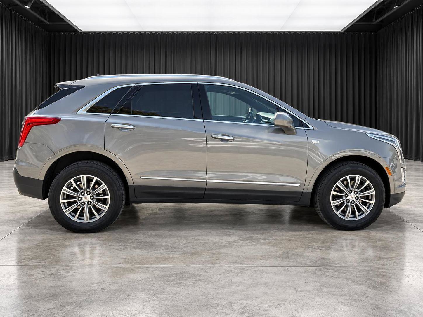 Used 2019 Cadillac XT5 Luxury AWD/4WD image 7