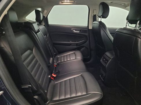 Used 2017 Ford Edge SEL w/ Equipment Group 201A AWD/4WD image 19