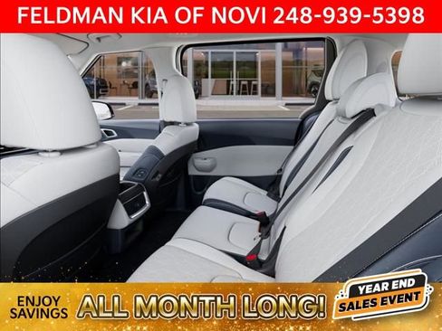 New 2025 Kia Carnival EX image 18