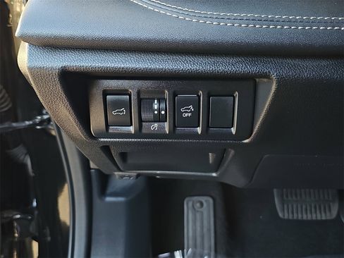 Used 2023 Subaru Outback Limited XT image 27