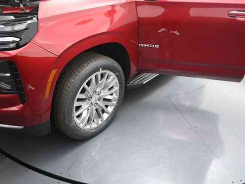 New 2026 Chevrolet Tahoe Premier w/ Sun And Tow Package AWD/4WD image 17